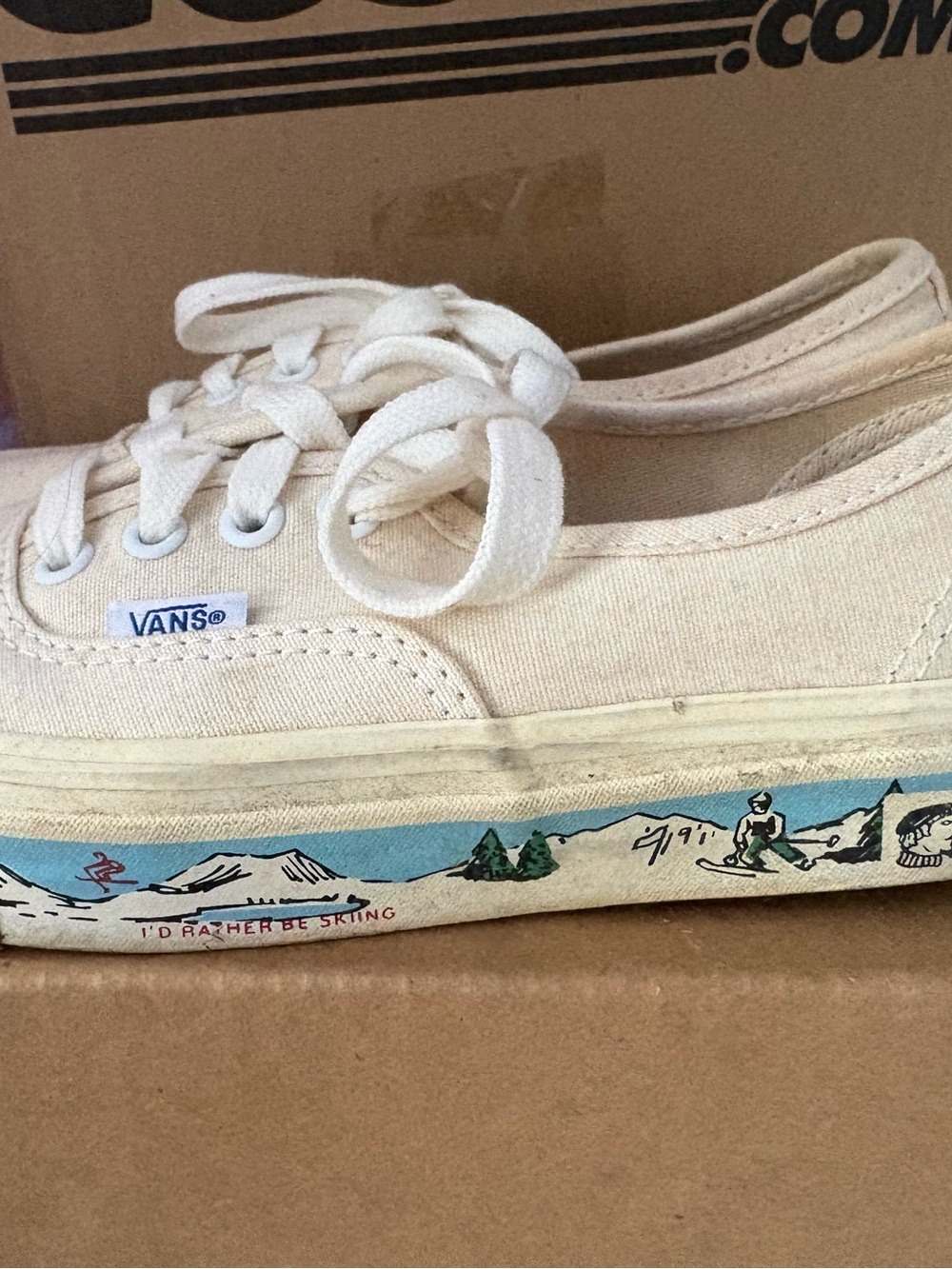 Vans Cream Canvas Low-Top Sneakers with Ski Graphic